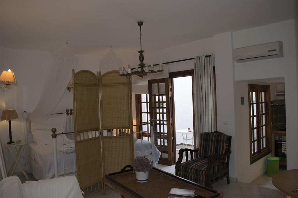 Roditses Beach Sea Front Apartments Samos Town Extérieur photo